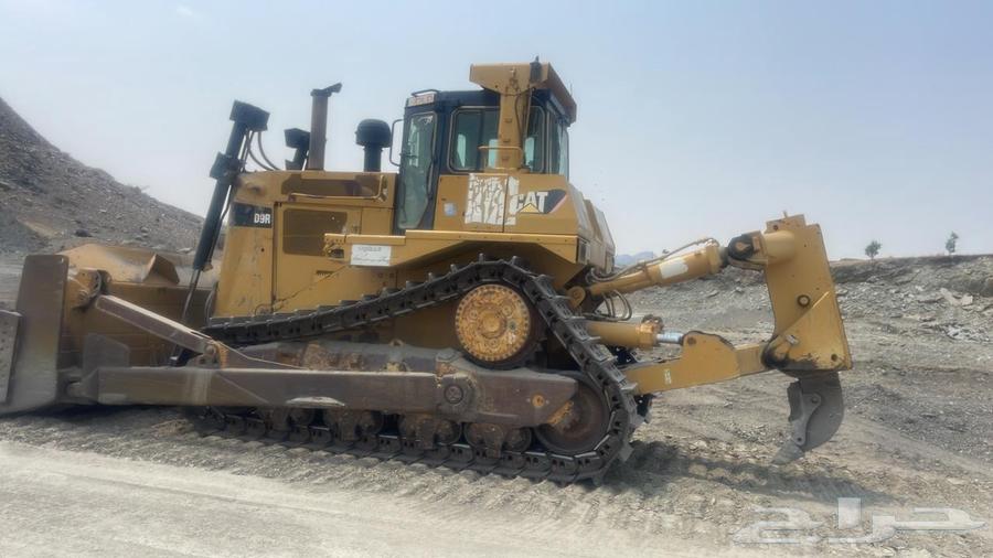 Rent D9R bulldozers or execution per meter63734867698817111