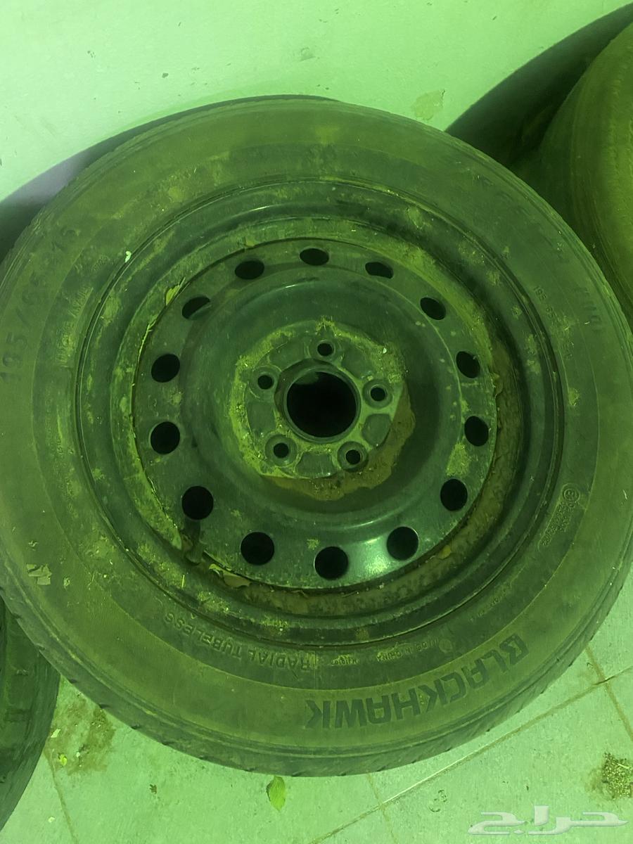 4 كفرات مع جنوطها للبيع63727262802051111