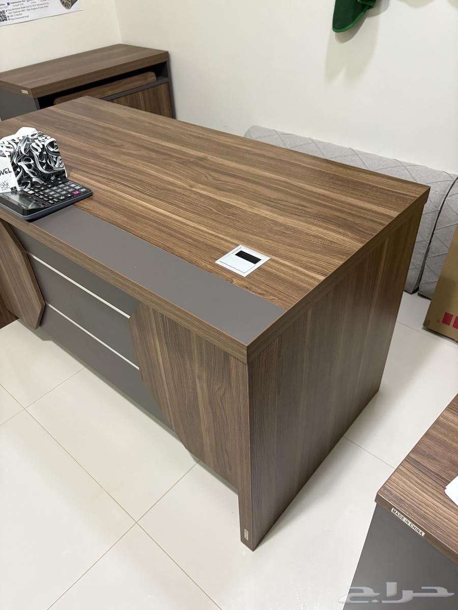 Luxurious study or work office63680284024706114