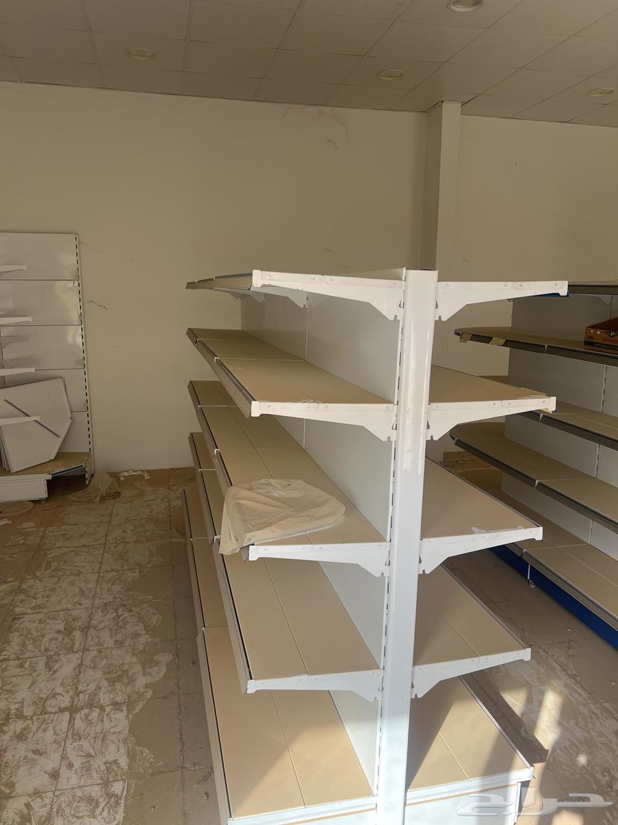 Excellent condition and high-quality storage shelves or store fixtures63678205593218112