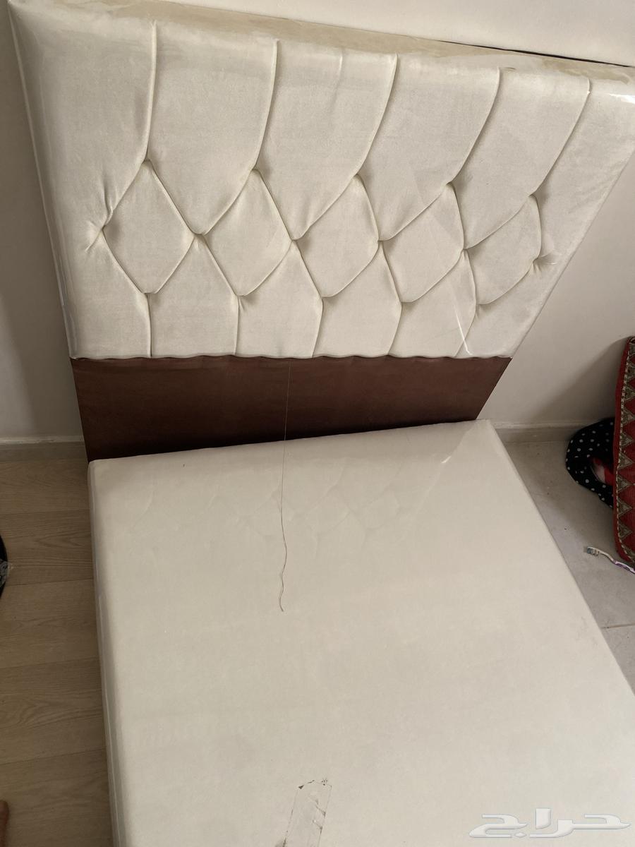 New Abu Nafar bed with mattress and comforter, unused in packaging63680189329537113