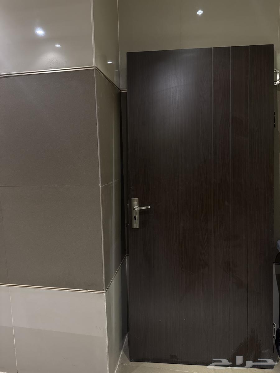 Clean door for sale63676563100674110