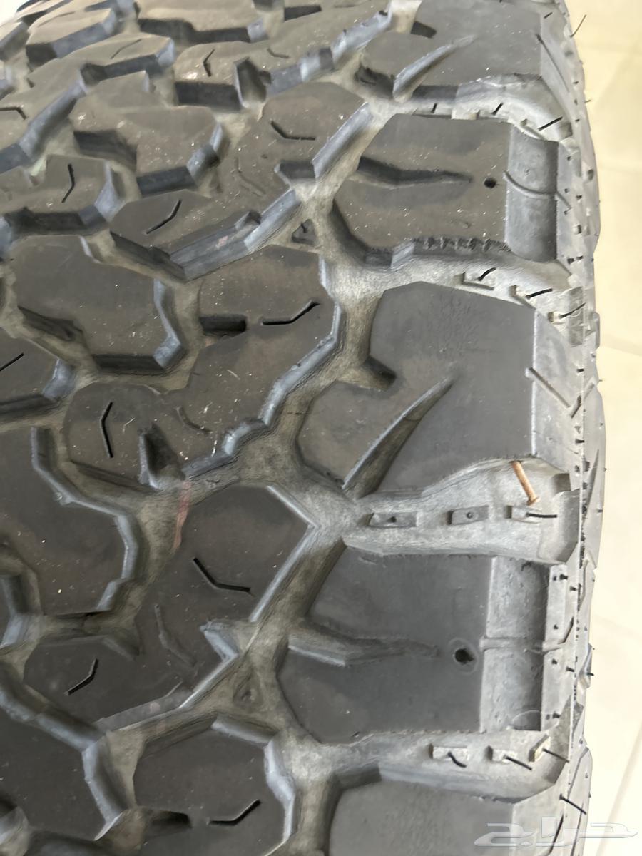 Used stone slipper for two years, almost clean with two patches and a nail63736950475267113