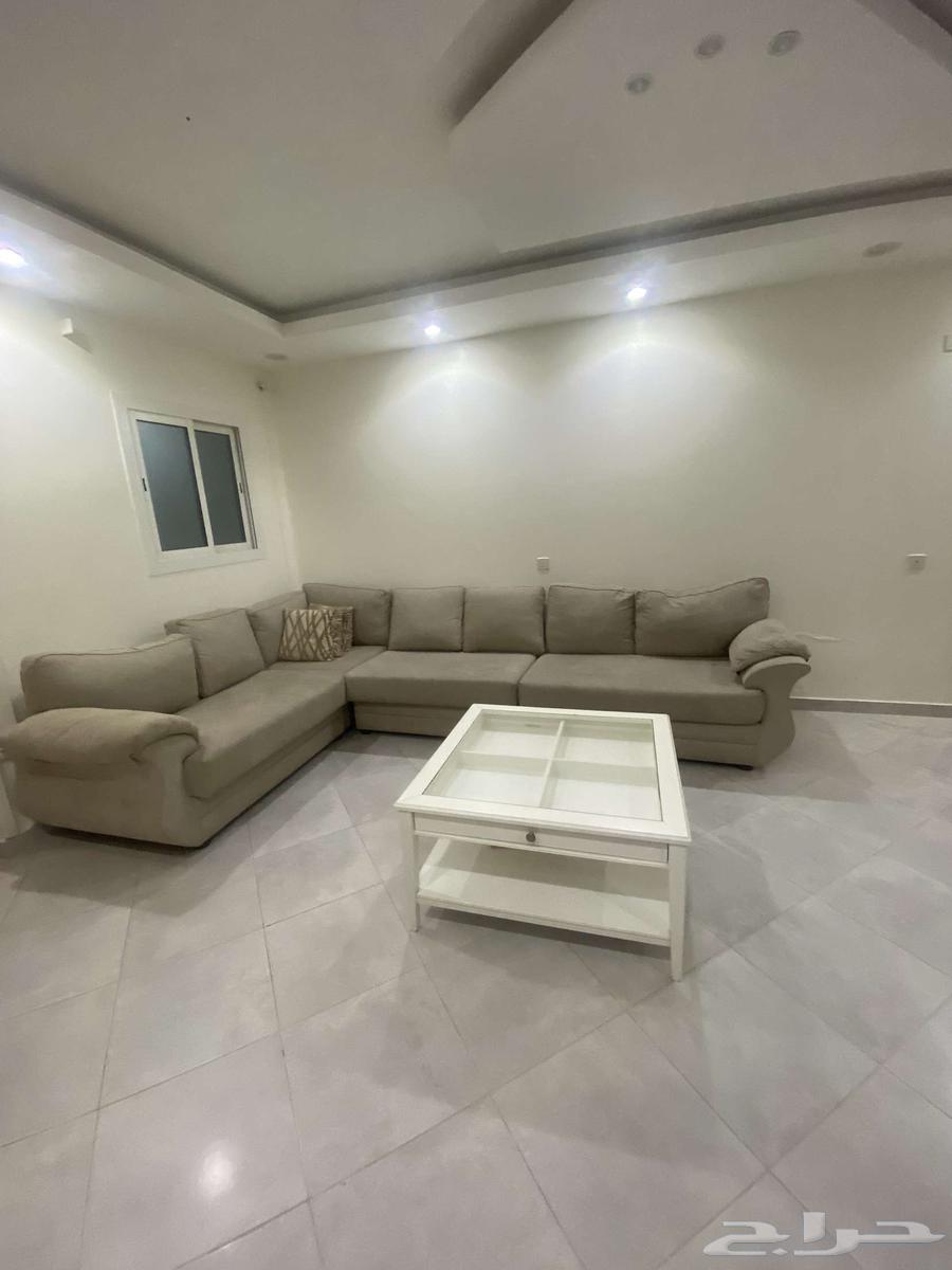 L-shaped sofa63680554429697112