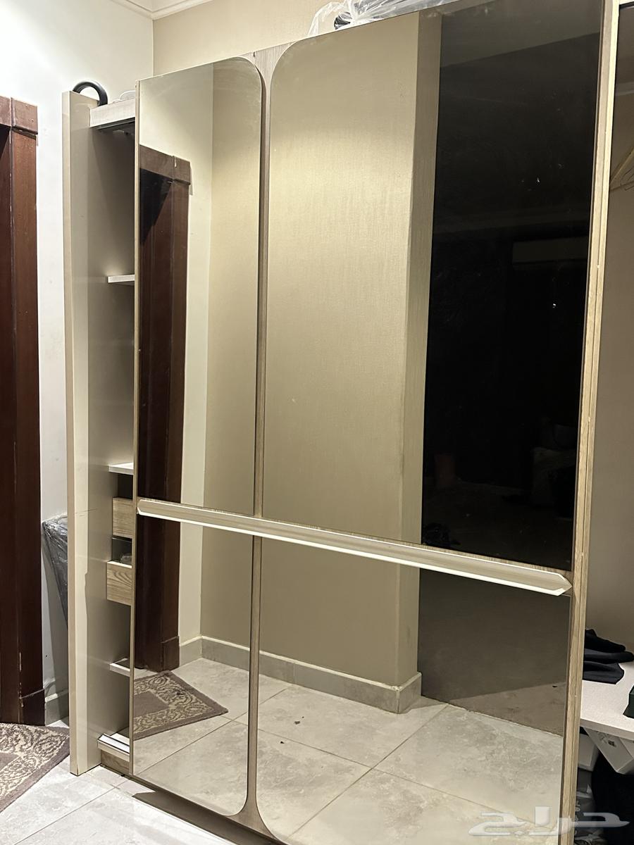 Wardrobe for sale, clean63677594961923112