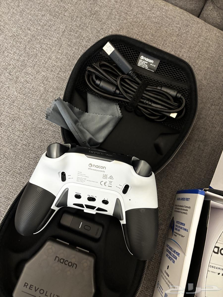 Nacon Revolution 5 Pro Controller63676563463169113