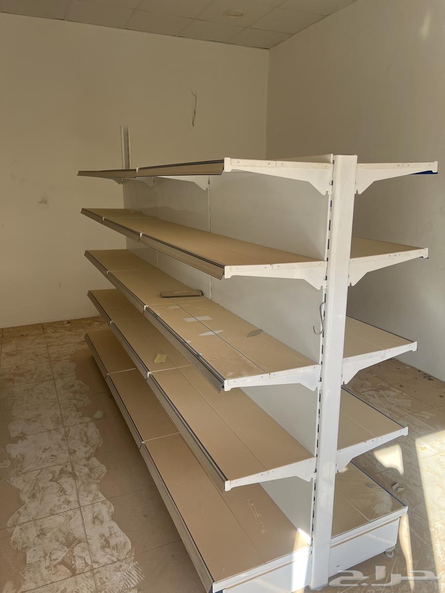 Excellent condition and high-quality storage shelves or store fixtures63678205593218110