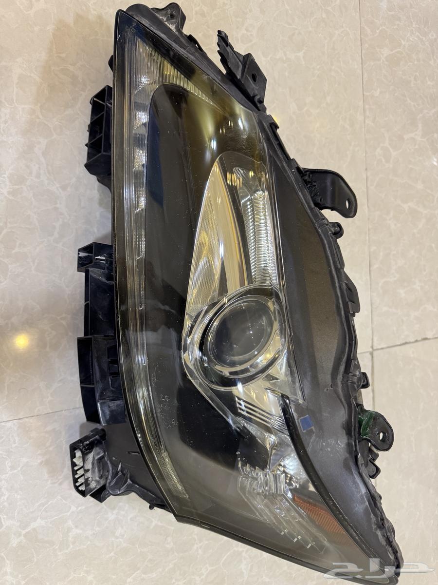 Lexus GS bumper with headlights and front grille63618040780801114