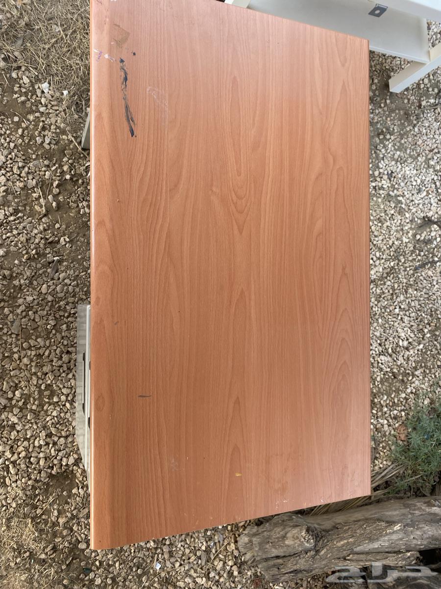 Table with mirror entrance and board63676994436099114