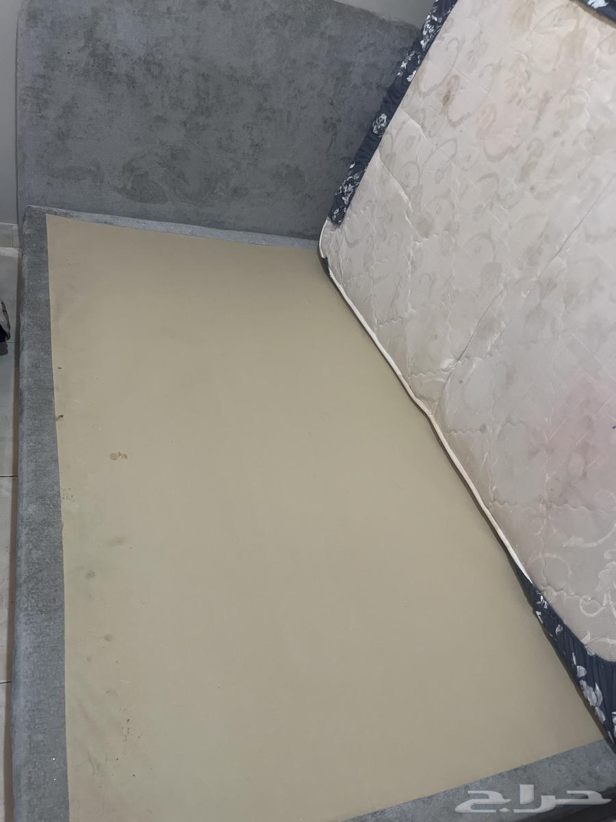 سرير فريد من نوعه على السوم63678471120257113