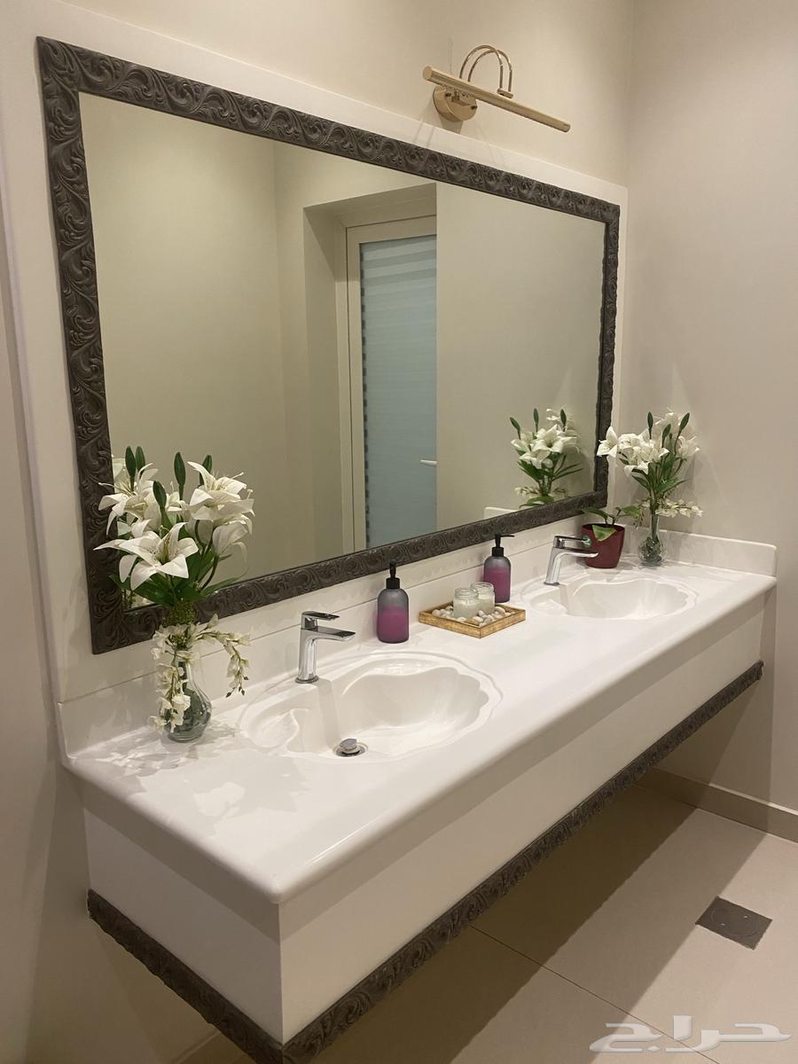 Marble double sink, very clean with mirror, 2.5 meters wide, for sale63677343967105110