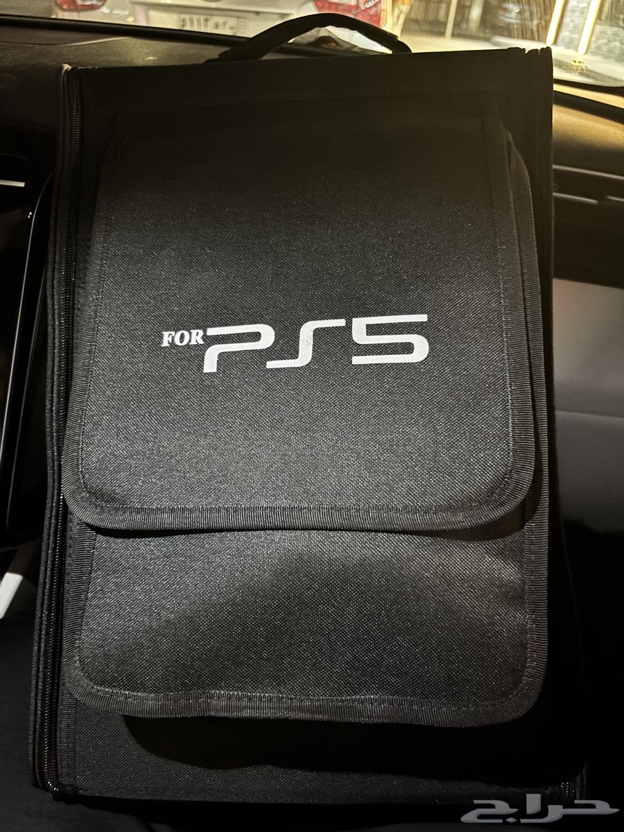 Sony 5 with original controller, bag, and FIFA tape63699008566273112
