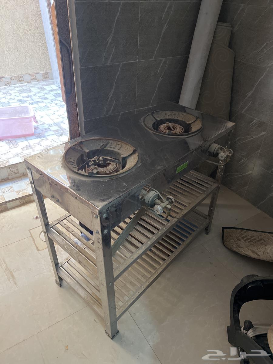 أثاث للبيع سرير نفرين طاوله طعام وجلسة خارجية حديد وا فرن63677768161410112