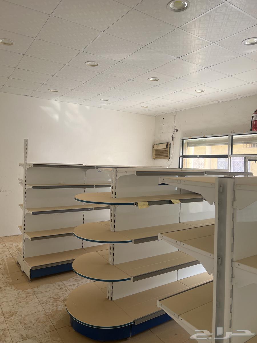 Excellent condition and high-quality storage shelves or store fixtures63678205593218113