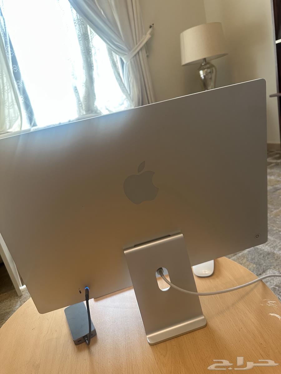 iMac computer silver color63680645402625110