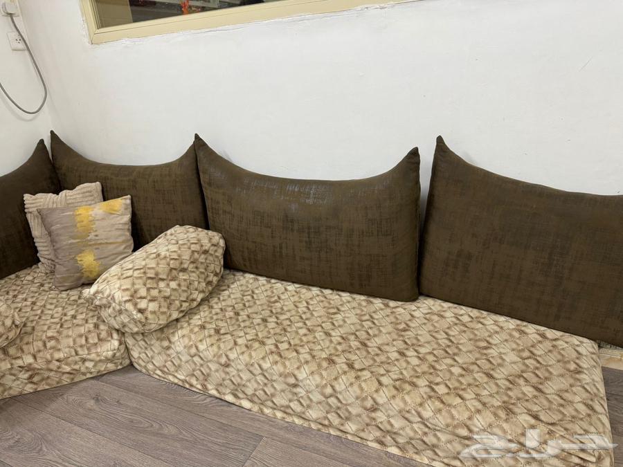 كنب ارضي أربعه قطع63680189772673110