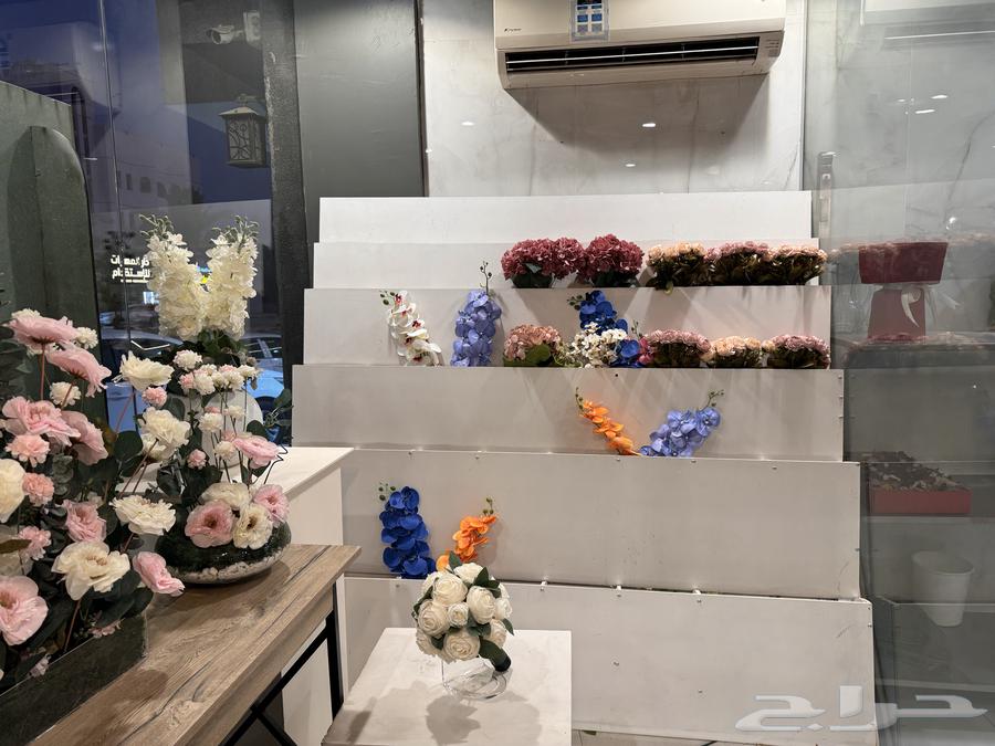 للبيع دولاب خشب رفوف63677512877314110