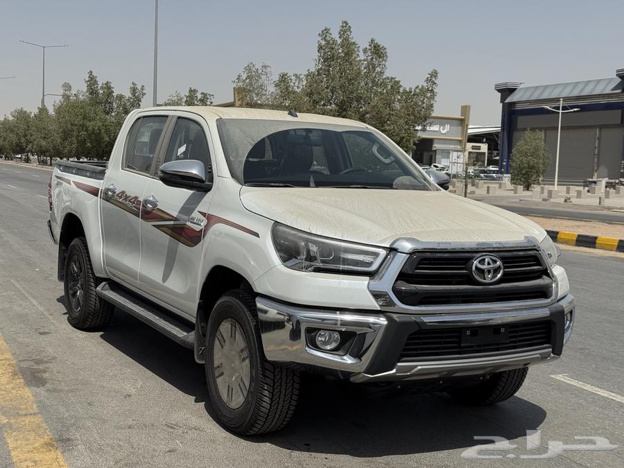 هايلوكس 2025 بريمي GLXS بنزين توماتيك63737229300865112
