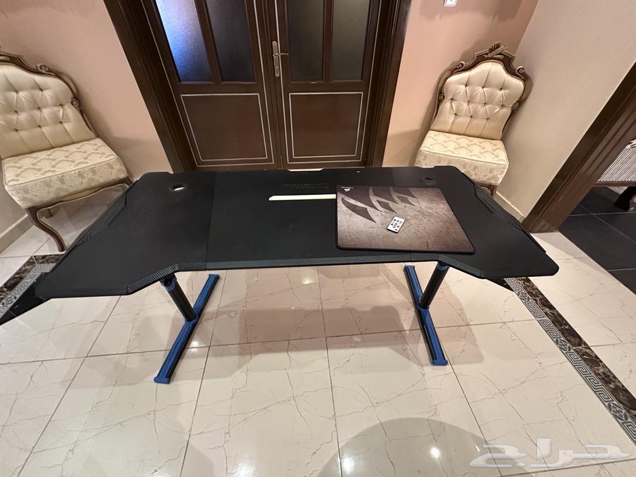 Black PC table, coffee table, and TV stand, all black63681000940803111