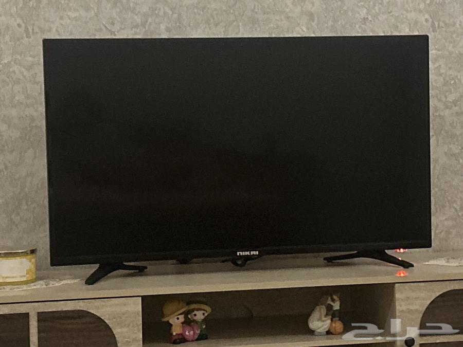 TV and TV table63676648751491111