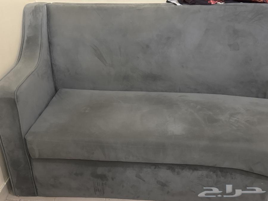 كنب قطعتين بحاله جيدا63675775683457110