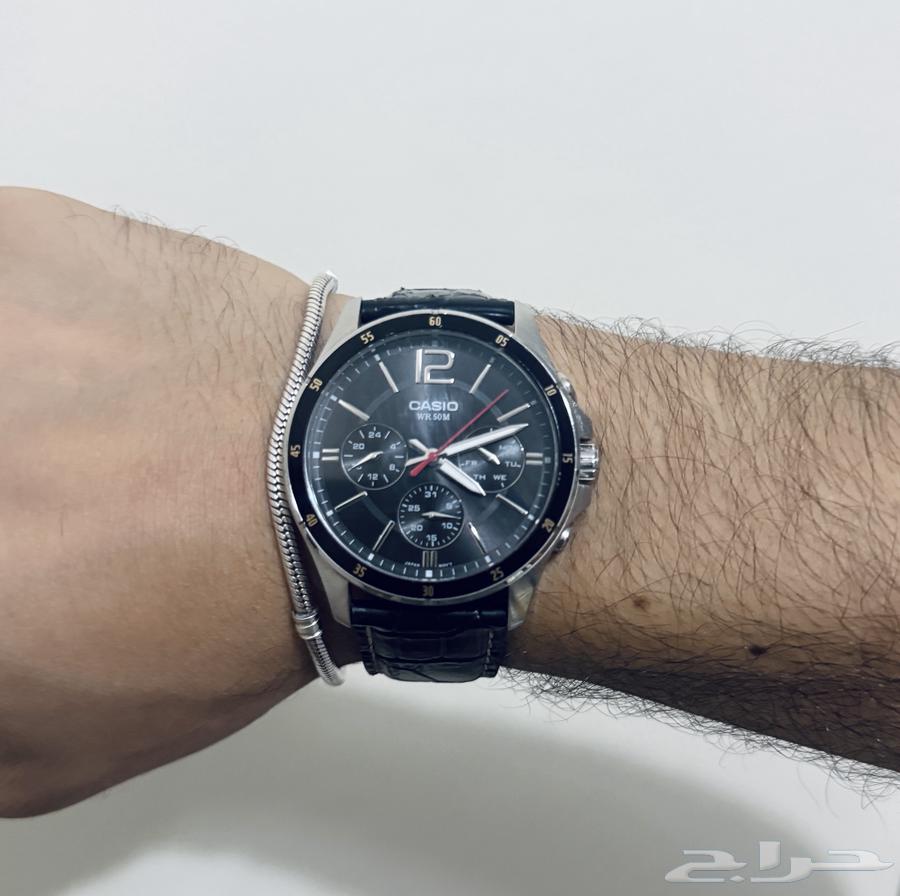 Authentic Casio watch with simple use and box63618961267586111