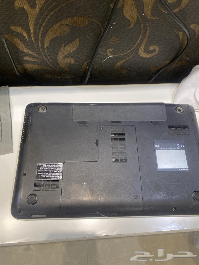 Laptop. Old Toshiba, 10 years old, doesn't work. Only turns on fan and shuts down63699004710147113