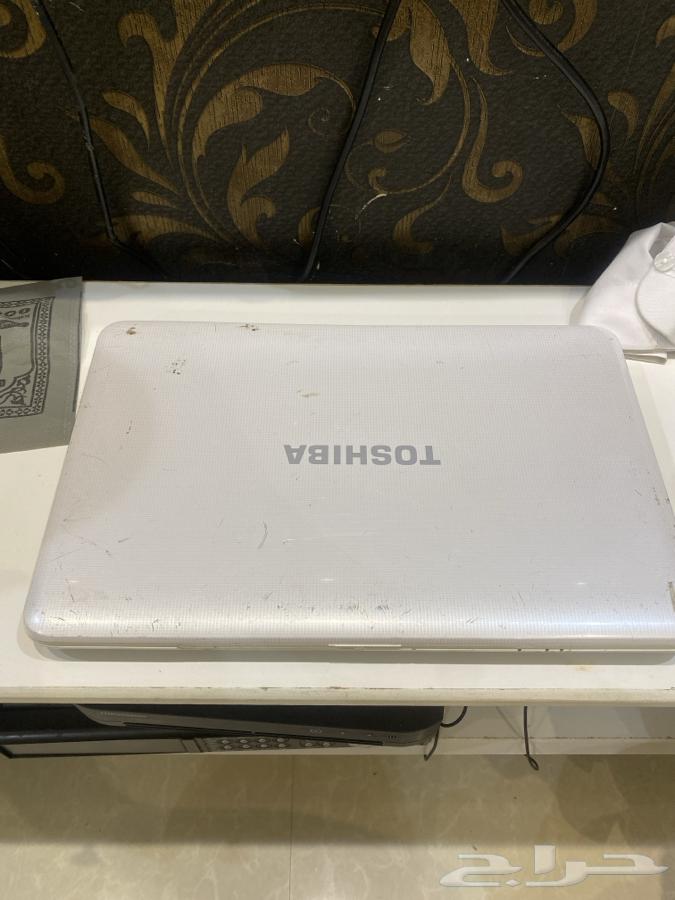 Laptop. Old Toshiba, 10 years old, doesn't work. Only turns on fan and shuts down63699004710147112