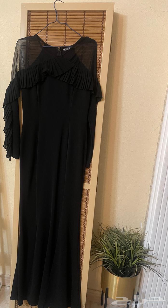 فستان اسود ب 15063675944112514110