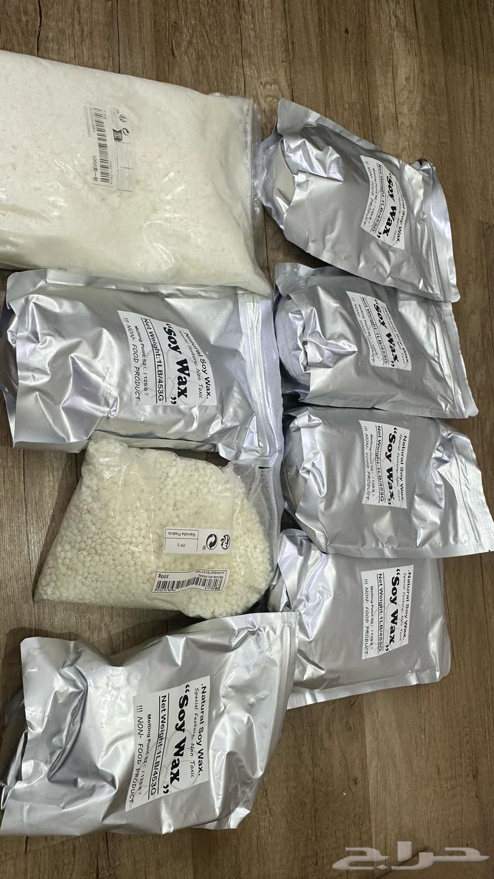 A complete set for candle making63675861291009111