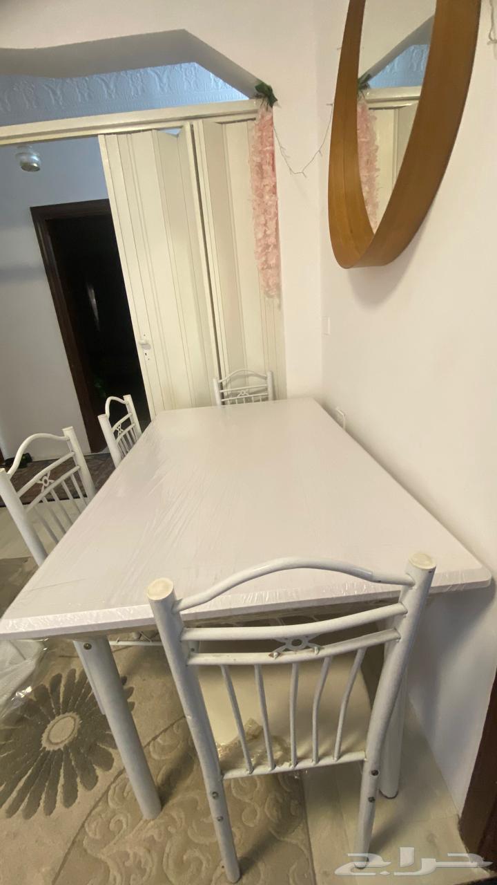 طاولة طعام نظيفة وجميلة 200 من 5 كراسي63679227269123114