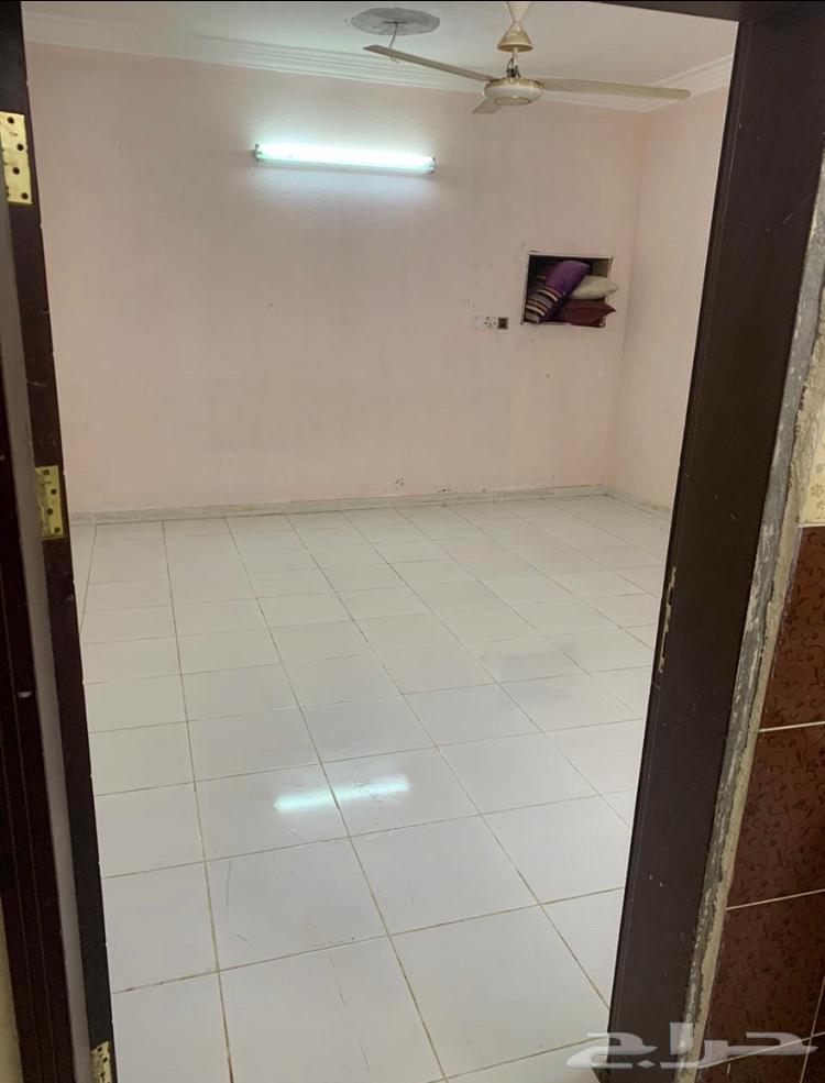 ادخل وشوف بدون اثاث63676994243586110