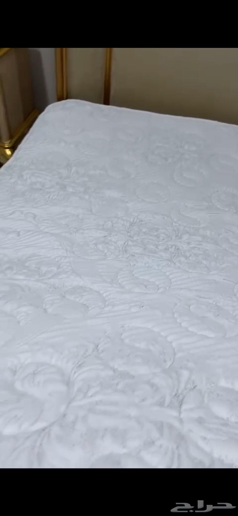 للبيع مرتبة ميموري فوم قمة في الراحه63678560487298114
