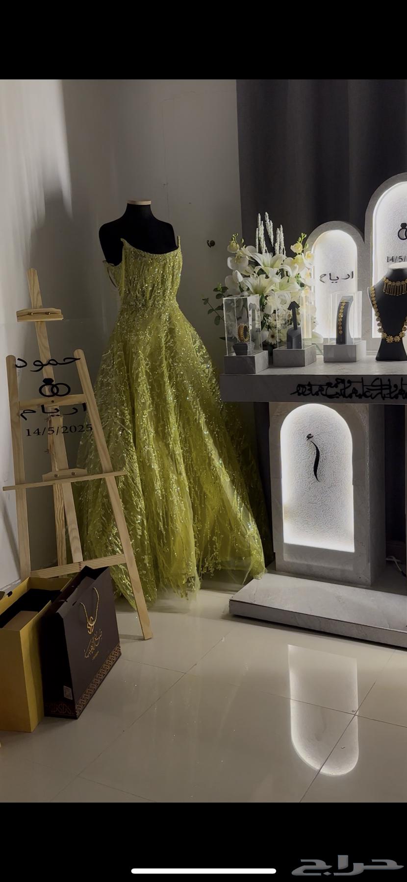 فستان ملكه63679831617538110