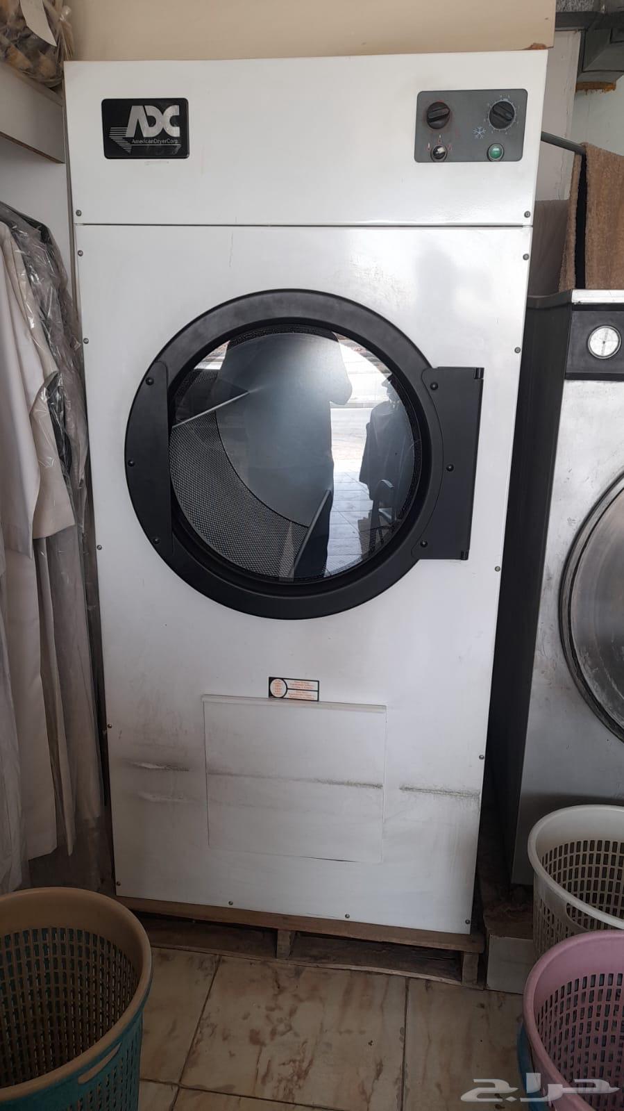 معدات محل مغسلة ملابس و بولر ديزل ونشاف للبيع نظيفه63730383703555111