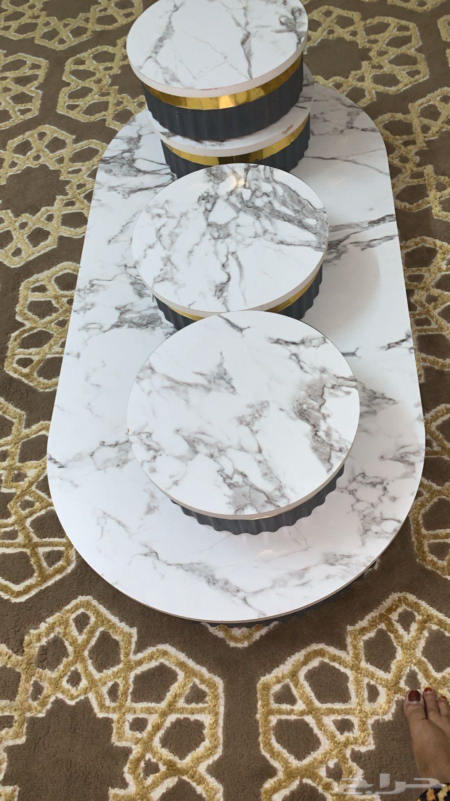 طاوله للبيع63677938064258112