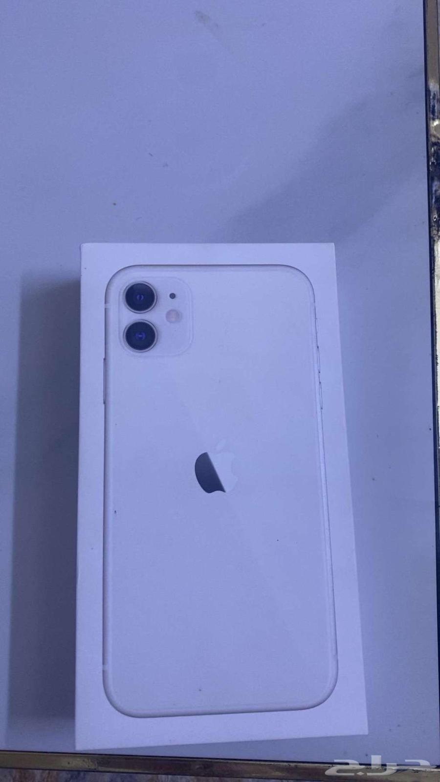 Normal iPhone 11 with replaced front screen and replaced battery, phone is working63699317880961110
