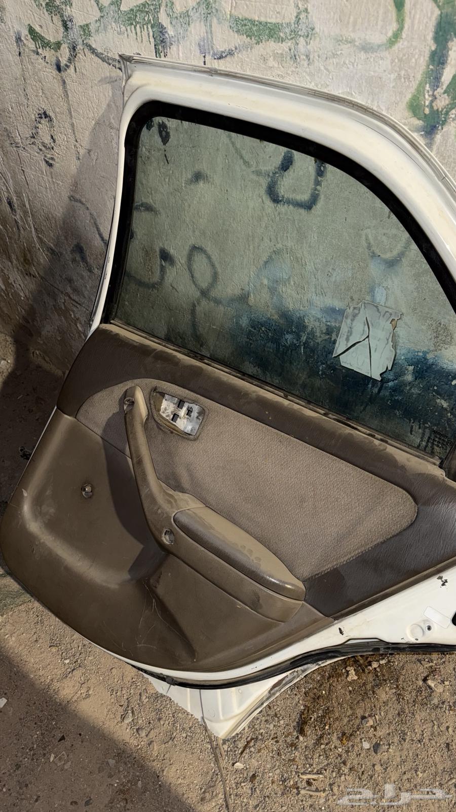 اعرض لكم طابق كامري هندل خلفي للبيع اثنين63744385734913113