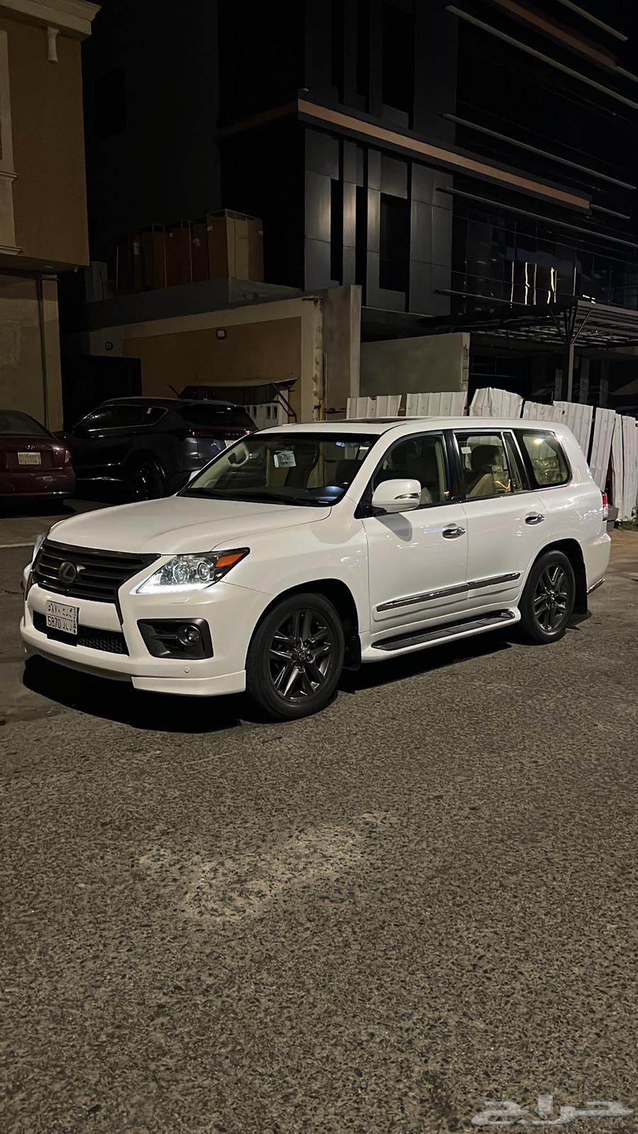 Lexus 201463760673153666111
