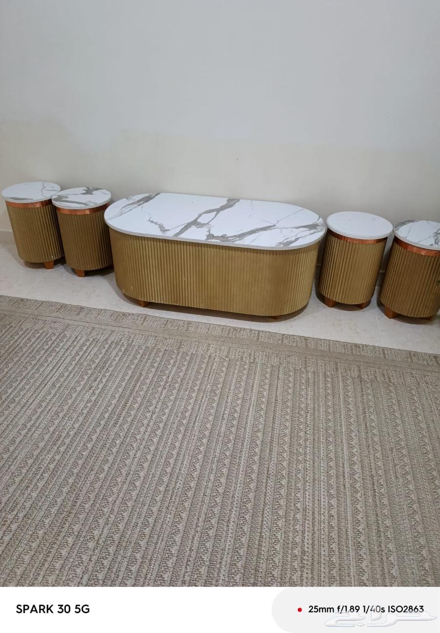 TV table, one large and four small tables63699307944322111