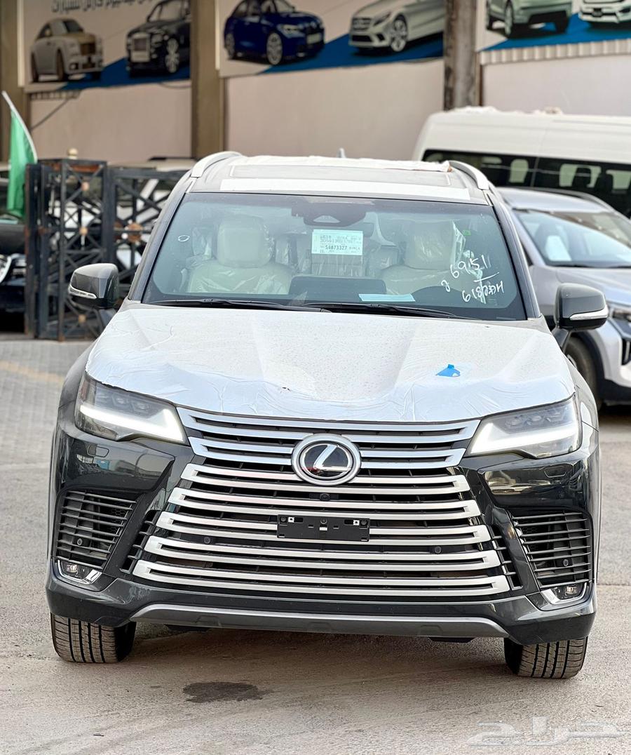 لكزس 600 LX فل كامل 2025 بي بي داخل اوف وايت63755370270979110