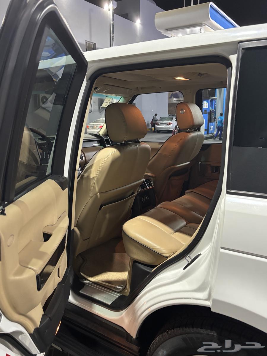 Range Rover. 201163744025127299113