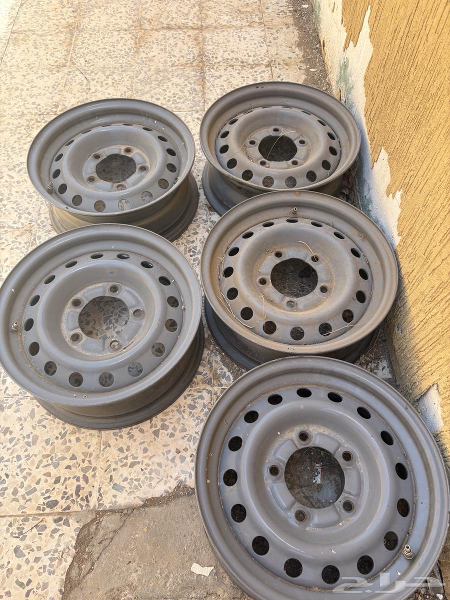 Alloy rims with five bolts63750299849217111