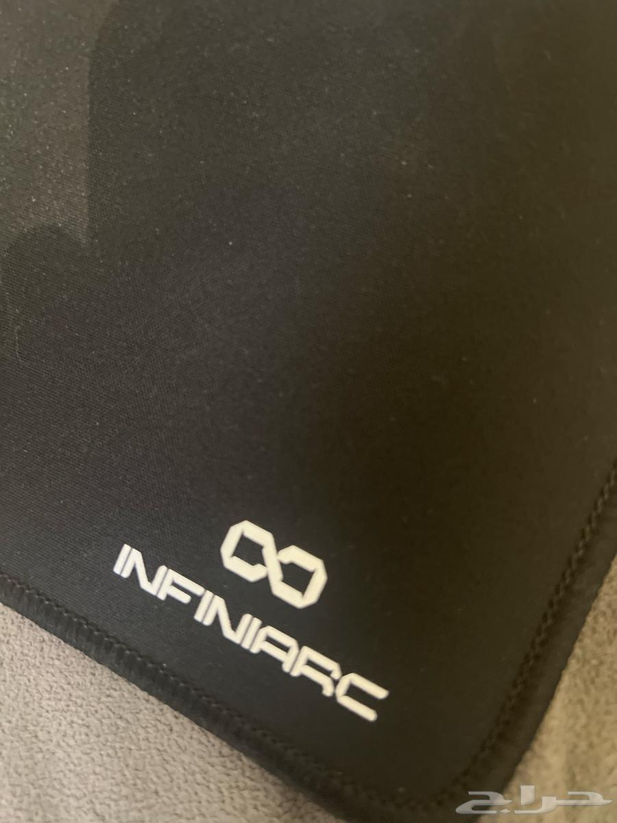 Redragon keyboard and Infinite Ark mouse and Infinite Ark mouse pad63699418973057112