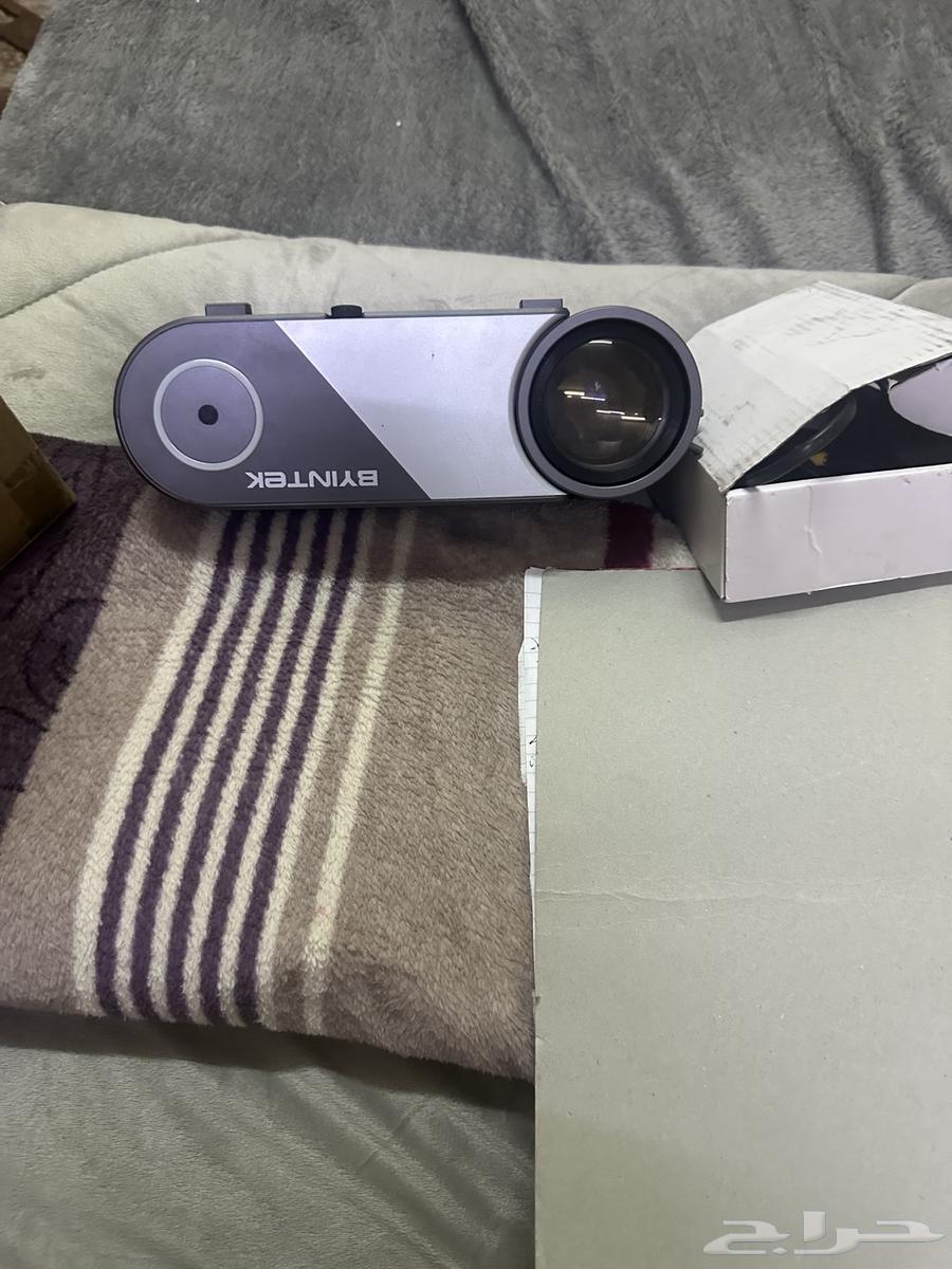Portable projector63699529299843110