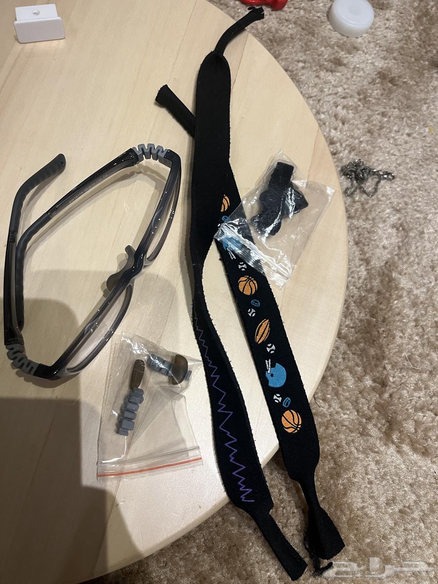 Children's eyeglass frame with accessories63699526733314111