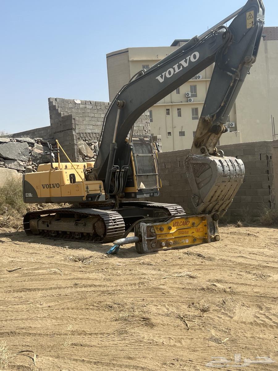 Buckets for rent in Abha and Khamis Mushait63749110614657110