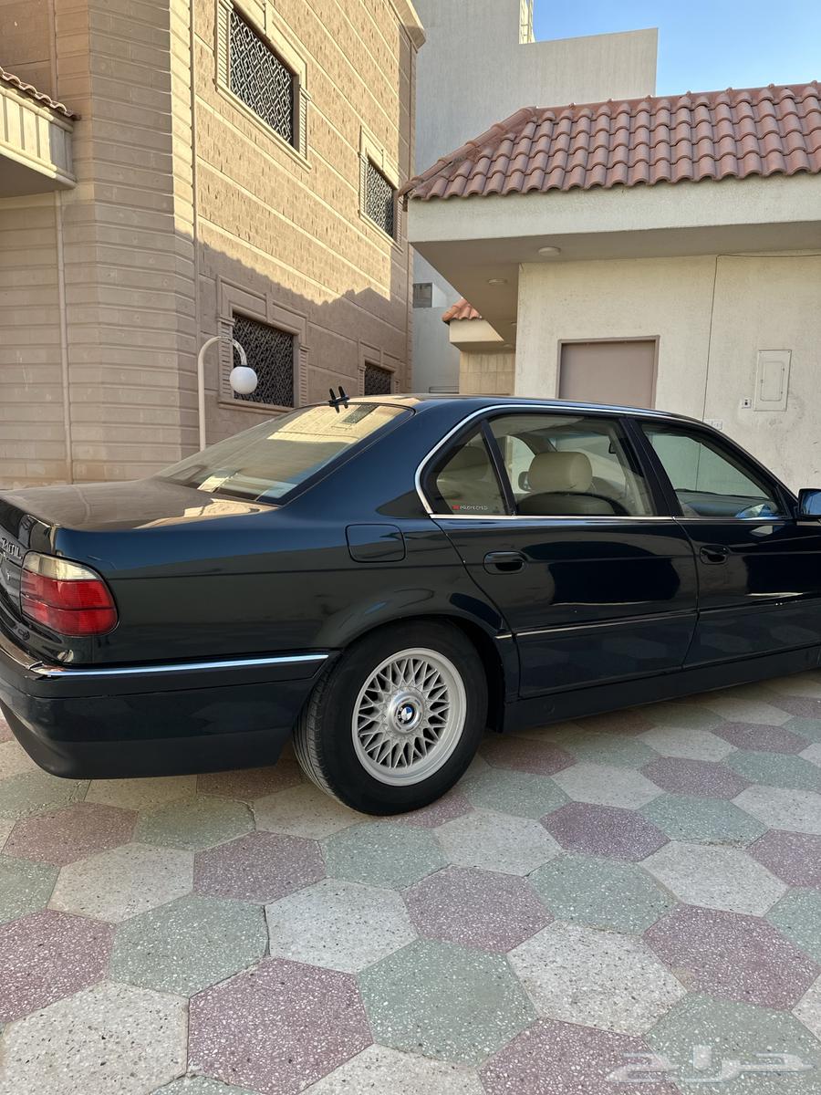 للبيع بي ام دبليو 1997 اخضر63760358401283112