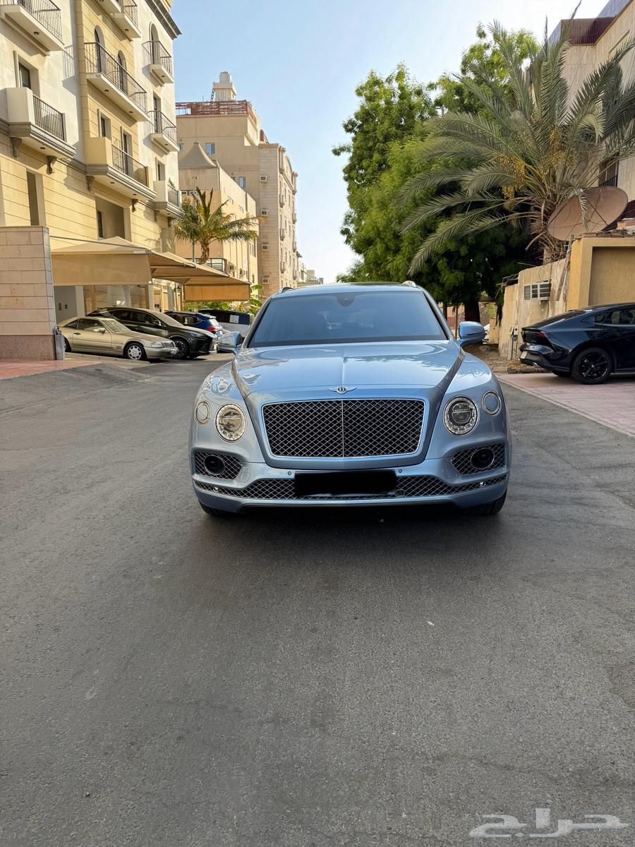 Bentley Bentayga 2017 V1263751834876034111