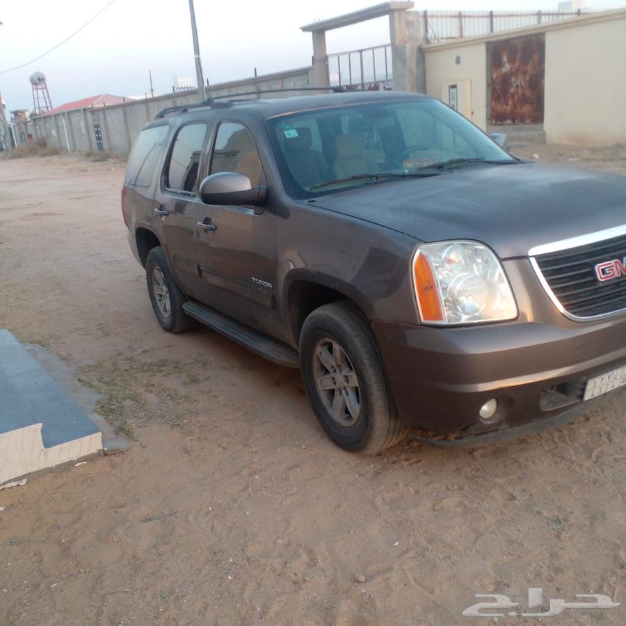 جمس يوكن 2014 ممشى الموتر 300 الف البودي فيه باب السواق فقط63745611259395113